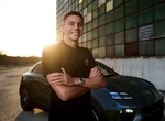 Cum arată reședința lui David Popovici de lângă București. Vila are piscină semiolimpică și o curte spațioasă