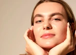 Cum să încetinim îmbătrânirea tenului cu pași simpli și zilnici. Tenul tău îți va mulțumi