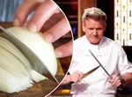 Cum să tai ceapa fără să plângi: trucurile lui Gordon Ramsay și alte metode eficiente