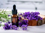 Uleiul esențial de lavandă, aliatul natural al organismului. De ce merită să-l folosești și tu