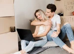 10 semne că sunteți pregătiți să vă mutați împreună