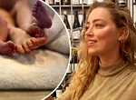 Amber Heard, mamă pentru a doua oară: Actrița a anunțat că a născut gemeni