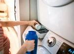 Detergent de rufe făcut acasă, cu doar trei ingrediente: rufe curate, economie la buget și mai puține chimicale