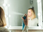 Fixativul de păr, soluția rapidă pentru pete și alte utilizări geniale în gospodărie