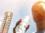 Hidratarea corectă în zilele caniculare. Semne că nu bei destule lichide