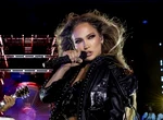 Cum arată și cu ce se ocupă sora mai mică a lui Jennifer Lopez? Este cel mai mare sprijin al divei