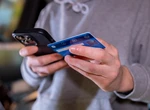 Escrocheriile online fac tot mai multe victime. Poliția avertizează asupra pericolelor din mediul digital