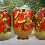 Deliciul românesc care ajută digestia. Ce beneficii are pepenele murat
