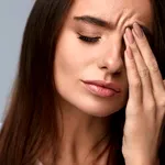 Ce înseamnă când ți se zbate ochiul? Mituri și adevăruri științifice