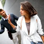 4 moduri subtile în care femeile îi controlează pe bărbați