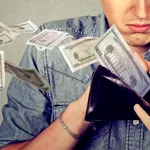 Obiceiuri financiare care îți pun în pericol relația. Ce spun cheltuielile tale despre relația pe care o ai cu partenera