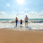 Idei de vacanță pentru familii în 2025. Unde mergem cu copiii și cât ne costă distracția