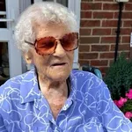 O britanică de 115 ani este cea mai bătrână persoană din lume. Ce obiceiuri simple i-au prelungit viața