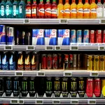 Pericol ascuns în băuturile populare. Ingredientul toxic vândut ca fiind benefic pentru sănătate