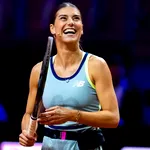 Sorana Cîrstea, primită cu flori în București. Sportiva revine în țară pentru tratament și recuperare