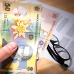Surpriză pentru pensionari în iunie 2025! Banii vor fi virați în conturi fără întârzieri