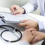 Concediile medicale vor fi impozitate din nou. Ce presupune noua taxă pe boală în 2025