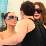 Kim Kardashian și Orlando Bloom, surprinși în ipostaze apropiate. Ce se întâmplă în lipsa lui Katy Perry?