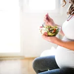 Ce alimente trebuie evitate în timpul sarcinii pentru a proteja sănătatea ta și a bebelușului
