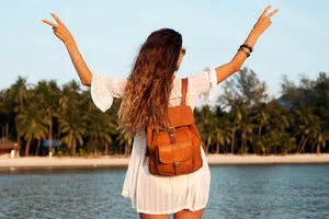 Ținută de festival. 5 idei de haine și accesorii pentru o apariție cu care vei atrage orice privire