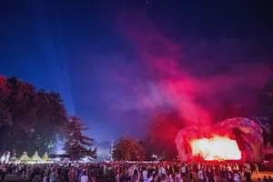 Fall In Love Festival 2022. Când are loc, ce preț au biletele și ce artiști cântă. Programul pe zile