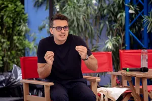De ce mama lui Alexandru Ion nu-l recunoaște ca actor, deși fiul ei are numeroase proiecte: „Trebuie să fii angajat într-un teatru sau să iei un premiu”. Ce pregătește după succesul filmului „Taximetriști” VIDEO EXCLUSIV