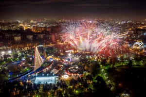 West Side Christmas Market: Târgul de Crăciun din Drumul Taberei dezvăluie surprize festive și prețuri pentru vinul fiert