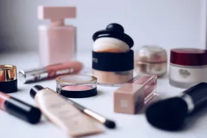 7 produse cosmetice de care vei avea nevoie în 2025. Iată pe ce merită să dai banii