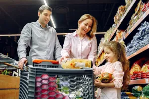 Magazinele rămân deschise de 1 Mai. Ce program au marile lanțuri comerciale în minivacanță