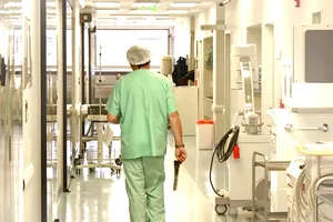 Scandal la spitalul din Târgu Jiu: 11 medici sancționați pentru igienă precară. Detalii șocante despre contaminare