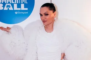 Jessie J, după operația suferită în lupta cu cancerul: „Aștept rezultatele, sunt recunoscătoare”