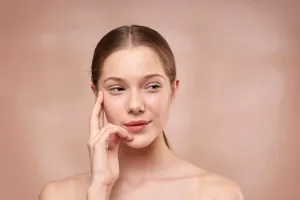 7 produse de îngrijire care îți pot afecta pielea vara