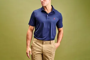 De ce nu ar trebui să lipsească tricoul polo din garderoba bărbaților