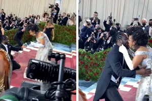 Cerere de căsătorie inedită pe covorul roşu la Met Gala 2022. Cine a fost vedeta care a spus marele DA