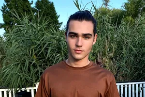 Fiul lui Ștefan Bănică Jr., schimbare radicală de look. Cum arată acum Radu. Cu greu îl mai recunoști
