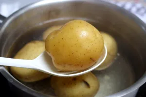 Câte minute se fierb cartofii pentru un piure absolut delicos. Secretul pentru un rezultat perfect