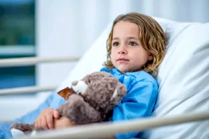 Primul caz de hepatită severă, cu origine necunoscută, depistat și în România. Cum se manifestă boala la copii