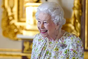 De ce nuanța de ruj purtată de Regina Elisabeta a fost păstrată secretă. Nimeni nu știe ce produs folosește suverana