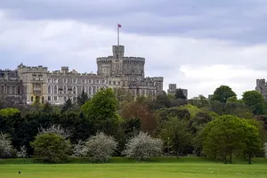 Momentul pe care îl aștepta întreaga lume. Cine și-a făcut apariția la Castelul Windsor după moartea reginei Elisabeta