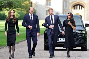 Cine sunt frații vitregi ai lui William și Harry. Au fost văzuți la înmormântarea Reginei