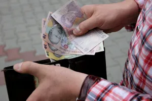 Salariul minim 2023. La cât ar putea să crească. Anunțul făcut de premierul Ciucă