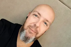 Cât trebuie să coste cadoul de Crăciun, de fapt. Radu Leca, psiholog: „Cu cât subiectul se simte mai vinovat, cu atât cadoul o să fie mai scump” EXCLUSIV