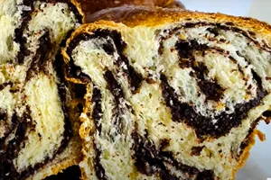 Cozonac pufos după rețeta bunicii. Secretul pentru un gust ca pe vremuri
