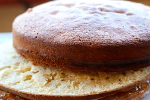 La ce temperatură se coace blatul de tort. Regula esențială pentru a ieși delicios