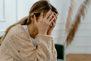 Ne certăm tot timpul. Nu știu încotro merge relația noastră, am obosit după atâtea discuții, pare că nu găsim un numitor comun