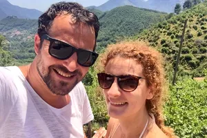 Semnul care a prevestit despărțirea dintre Andrei Aradits și soția lui. Cum a fost surprins actorul în urmă cu un an, imaginea le-a dat de bănuit fanilor