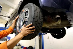 Când se schimbă anvelopele de iarnă cu cele de vară. Orice șofer trebuie să știe asta