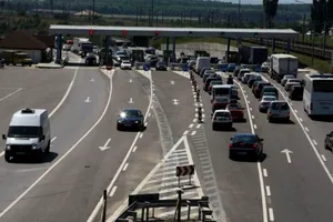 În cât timp trebuie să plătești taxa de pod de la Fetești ca să nu iei amendă. Orice șofer trebuie să știe asta