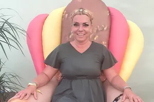 Din ce bani trăiește Dana Marijuana, la 43 de ani: “Încerc să trec de la o lună la alta”. Artista mărturisește că îi e foarte greu să-și plătească facturile