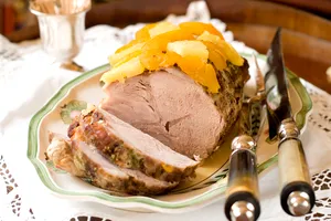 Băutura în care să ții carnea de porc, înainte de a o găti. Așa vei obține o friptură perfectă